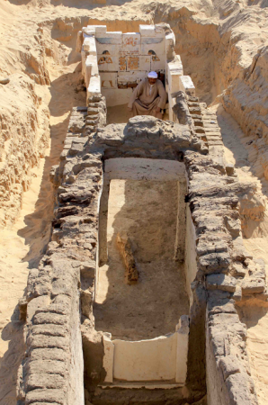 Skromny grobowiec nowo odkrytego faraona Egyptian Ministry of Antiquities