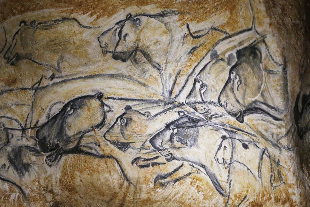 Jaskinia Chauveta ok. 30 tys lat Fot. PAP/EPA/ GUILLAUME HORCAJUELO 08.04.2015